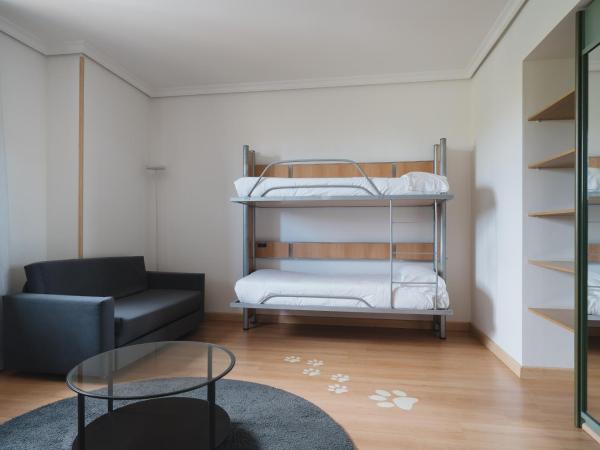 Hotel Urdanibia Park : photo 1 de la chambre chambre familiale (2 adultes et 2 enfants)