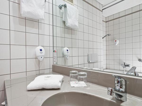 Ramada by Wyndham Dresden : photo 5 de la chambre chambre lits jumeaux standard