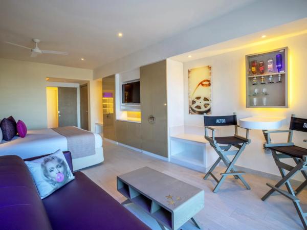 Planet Hollywood Cancun, An Autograph Collection All-Inclusive Resort : photo 6 de la chambre suite junior star class