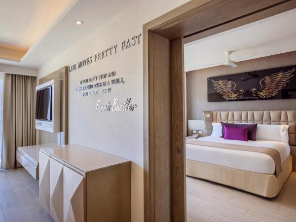 Planet Hollywood Cancun, An Autograph Collection All-Inclusive Resort : photo 4 de la chambre suite directors 1 chambre