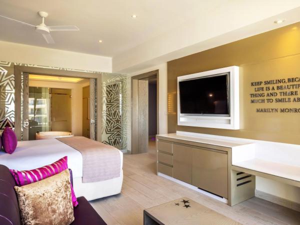 Planet Hollywood Cancun, An Autograph Collection All-Inclusive Resort : photo 8 de la chambre suite star class directors 1 chambre - accès direct à la piscine