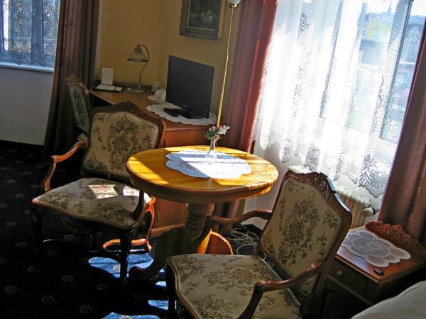 Hotel Opera : photo 8 de la chambre chambre triple