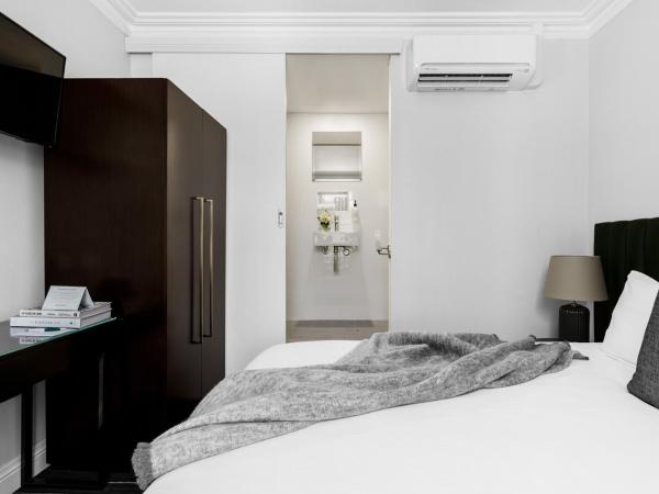 Hotel Challis Potts Point : photo 2 de la chambre chambre lit queen-size 