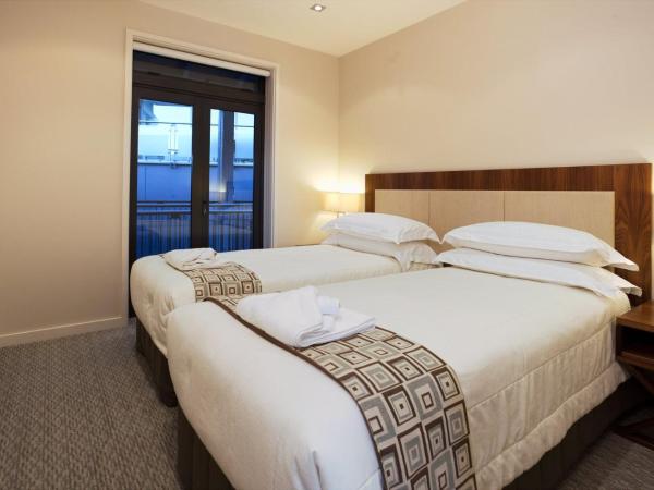 The Rees Hotel & Luxury Apartments : photo 7 de la chambre appartement 2 chambres - vue sur lac