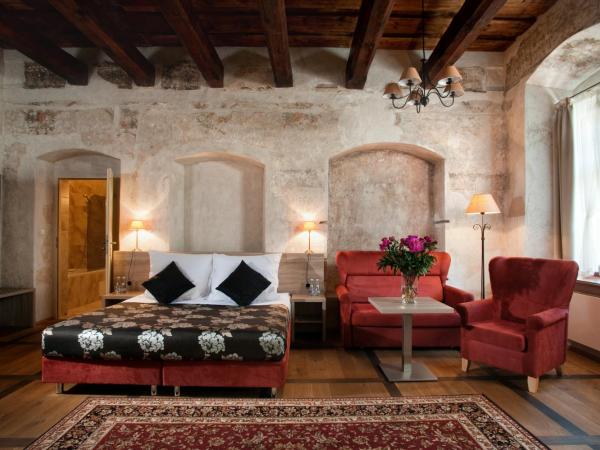 Hotel Santi : photo 5 de la chambre chambre double deluxe