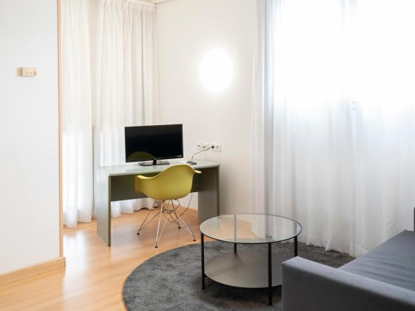 Hotel Urdanibia Park : photo 4 de la chambre chambre familiale (2 adultes et 2 enfants)