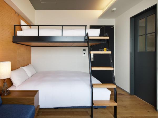 LAMP LIGHT BOOKS HOTEL fukuoka : photo 4 de la chambre chambre lits jumeaux supérieure