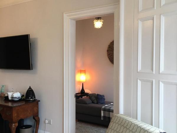 Antler Guest House : photo 6 de la chambre chambre triple supérieure