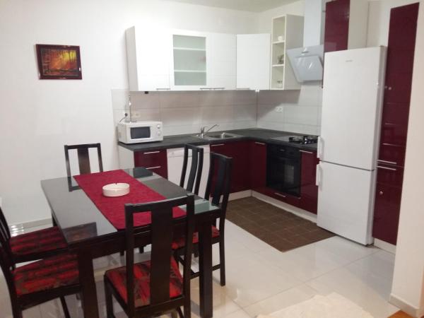 Apartments Lucija : photo 3 de la chambre appartement 3 chambres - vue sur mer