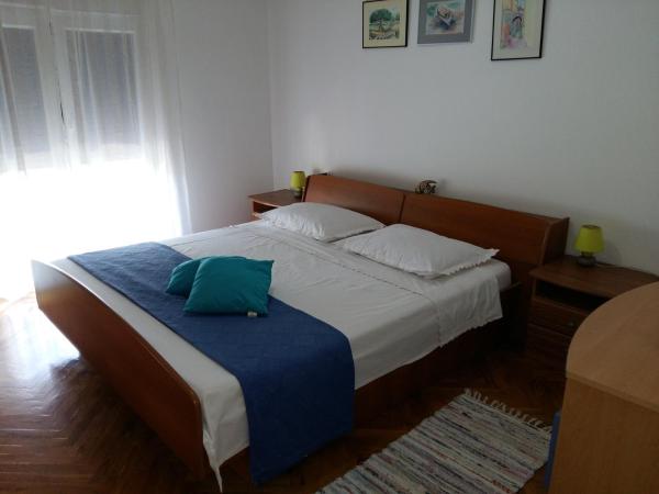 Apartments Lucija : photo 7 de la chambre appartement 3 chambres - vue sur mer