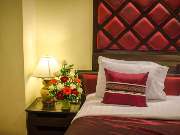 Raming Lodge Hotel : photo 6 de la chambre suite junior