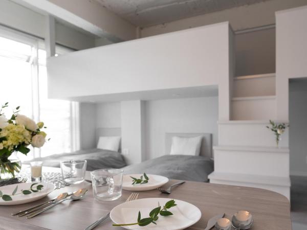 Casa Blanca Guesthouse : photo 4 de la chambre chambre familiale avec salle de bains privative