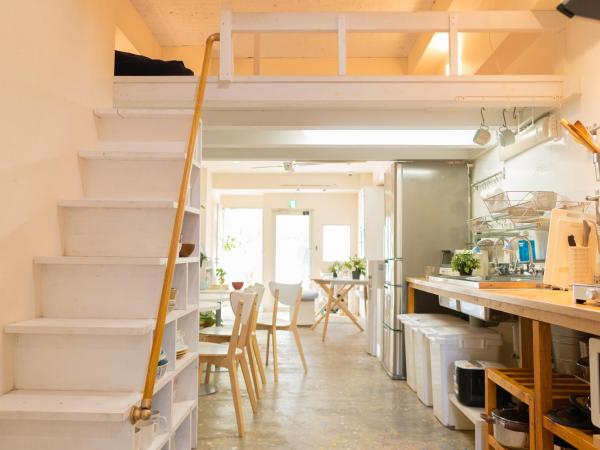 Casa Blanca Guesthouse : photo 6 de la chambre chambre lits jumeaux avec salle de bains commune