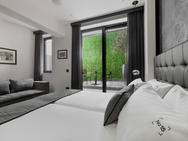 No 15 Ermou Hotel : photo 3 de la chambre chambre double supérieure avec patio