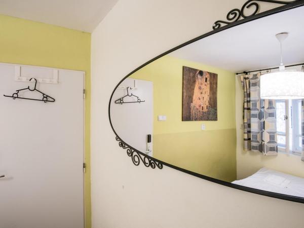 Charles Bridge Hostel & Apartments : photo 4 de la chambre chambre double Économique