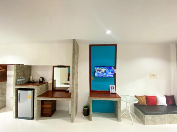 Hatzanda Lanta Resort - SHA Extra Plus : photo 4 de la chambre chambre familiale avec balcon