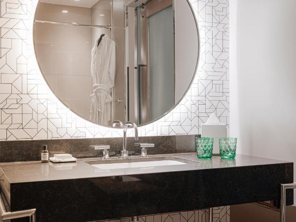 ette luxury hotel & spa : photo 1 de la chambre chambre avec 2 vrais lits queen-size - accessible aux personnes à mobilité réduite (sans frais de service)