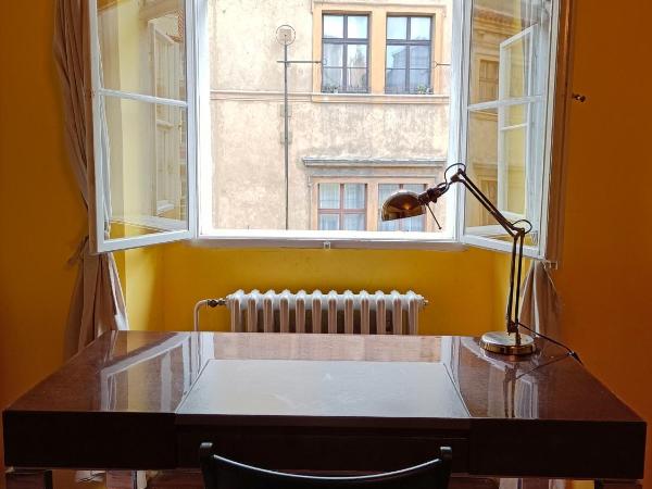 Charles Bridge Hostel & Apartments : photo 3 de la chambre lit dans dortoir 6 lits