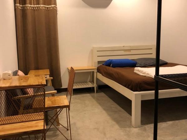 Bluefin Guesthouse : photo 3 de la chambre chambre double avec salle de bains privative