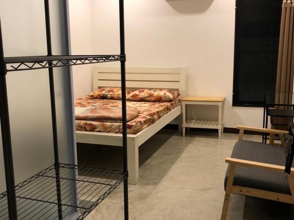 Bluefin Guesthouse : photo 7 de la chambre chambre double avec salle de bains privative