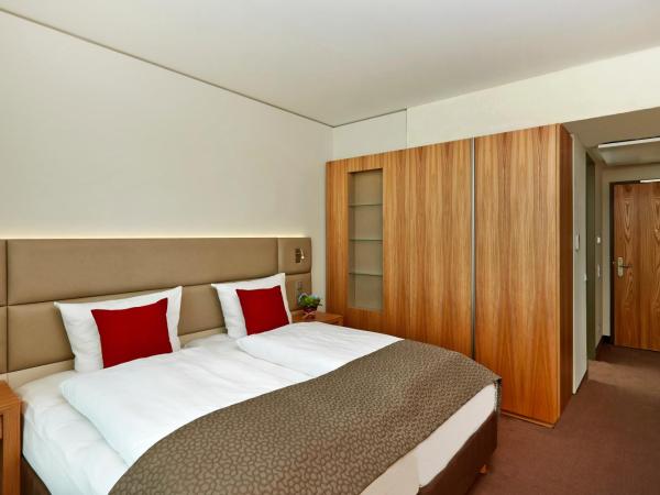 H4 Hotel München Messe : photo 2 de la chambre chambre double ou lits jumeaux supérieure