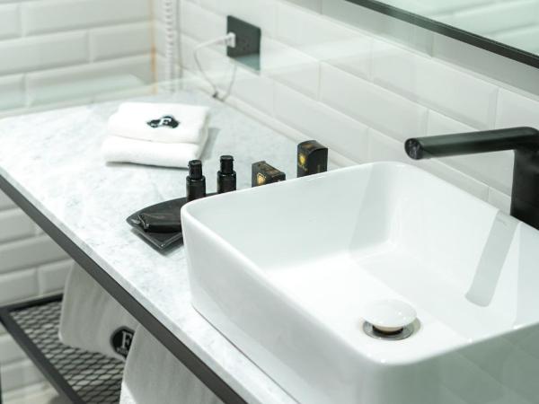 FULTON Business Luxury HOTEL : photo 8 de la chambre chambre lit king-size deluxe