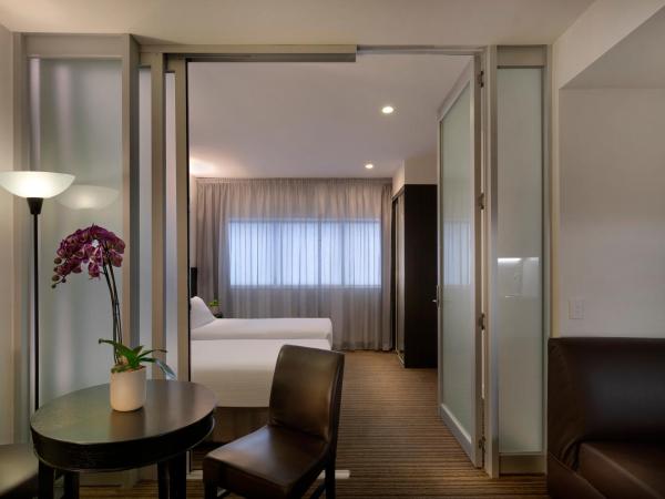 Causeway 353 Hotel : photo 3 de la chambre suite lits jumeaux de luxe avec baignoire spa