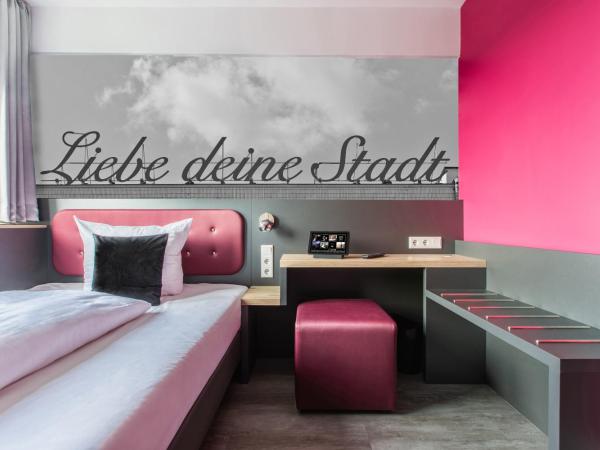 SMARTY Cologne Dom Hotel - Boardinghouse - KONTAKTLOSER SELF CHECK-IN : photo 8 de la chambre chambre simple