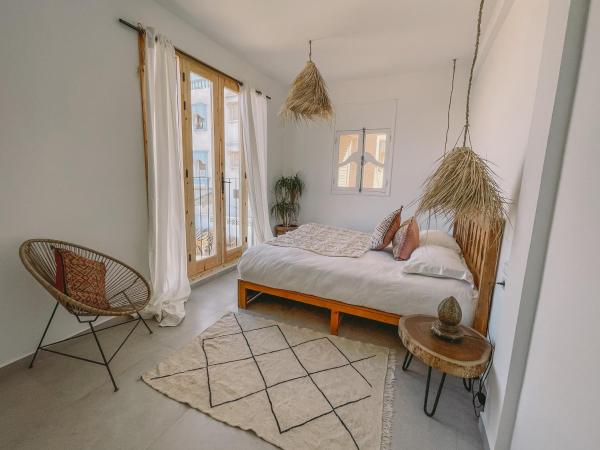 Blue Waves Surf House : photo 1 de la chambre chambre double standard