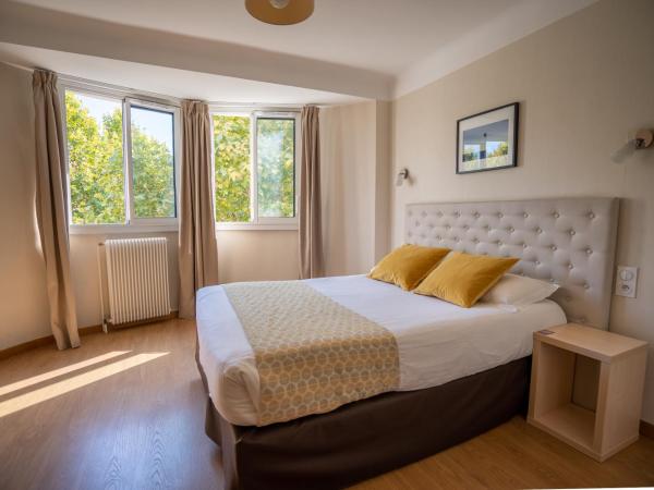 Hôtel Mondial : photo 3 de la chambre chambre triple