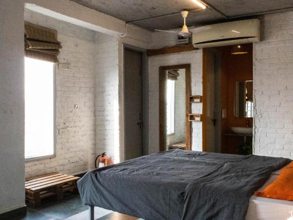 JHouse near Bhikaji : photo 5 de la chambre chambre double deluxe