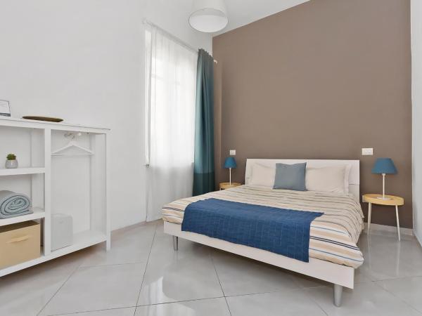 Blunotte Torino - Piazza Castello : photo 10 de la chambre chambre double avec salle de bains privative