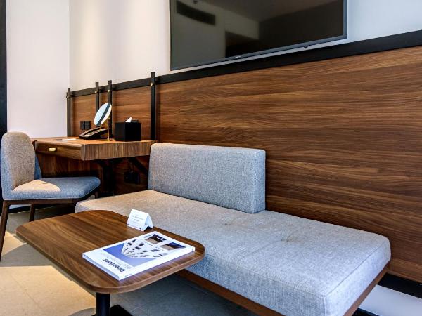 FORM Hotel Al Jadaf, Dubai, a Member of Design Hotels : photo 3 de la chambre chambre lit king-size idéale - vue sur ville