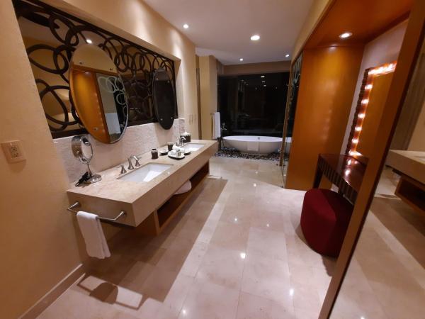 Suites at Garza Blanca Preserve Resort & Spa : photo 8 de la chambre suite junior panorama