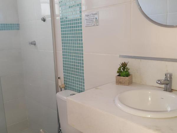 Chale Mineiro Hostel & Pousada : photo 3 de la chambre chambre triple avec salle de bains privative