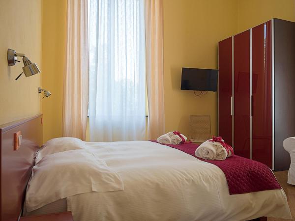 Residenza Viani Guest House : photo 4 de la chambre suite familiale