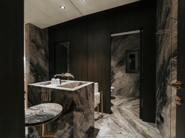 Albergo Italia : photo 8 de la chambre suite avec terrasse