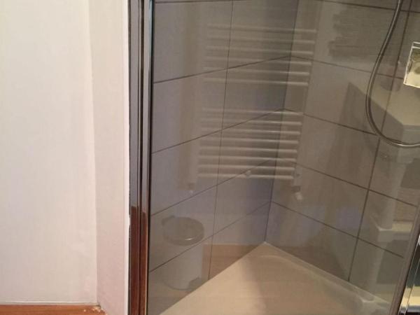 Chambres de Condate : photo 5 de la chambre chambre quadruple avec douche