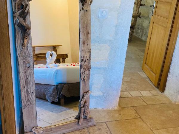 Manade des Baumelles : photo 6 de la chambre suite avec baignoire spa