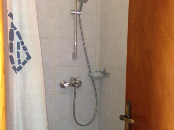 Stavros Pension : photo 5 de la chambre chambre triple