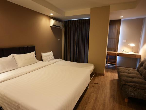 Baan Tanwa - MRT Ratchadapisek : photo 3 de la chambre suite (6 adultes)