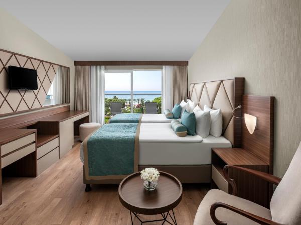 Papillon Ayscha Resort & Spa : photo 2 de la chambre chambre standard - vue sur mer (3 adultes + 1 enfant)