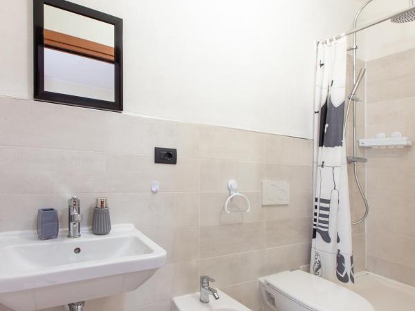 Ogliastra Apartment Rooms : photo 9 de la chambre chambre double ou lits jumeaux deluxe avec balcon