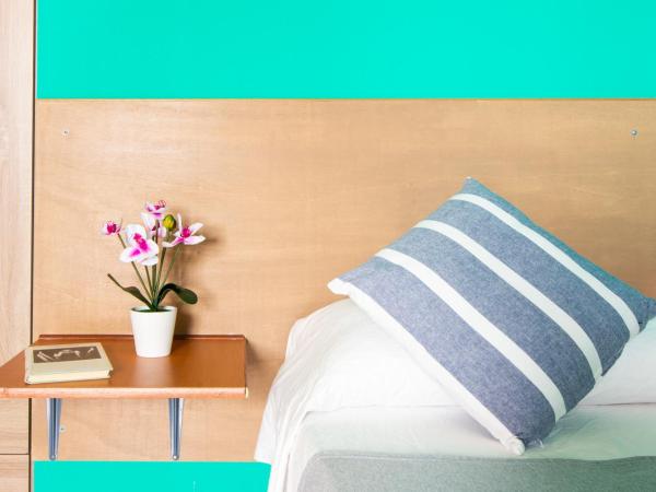 Ogliastra Apartment Rooms : photo 8 de la chambre chambre lits jumeaux avec balcon