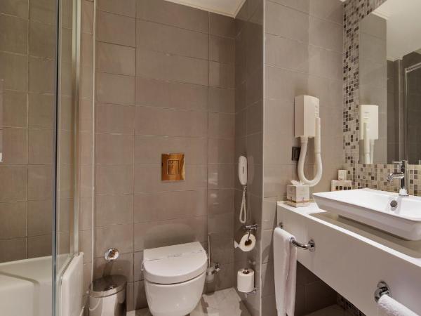 Papillon Ayscha Resort & Spa : photo 5 de la chambre chambre standard avec vue sur la montagne