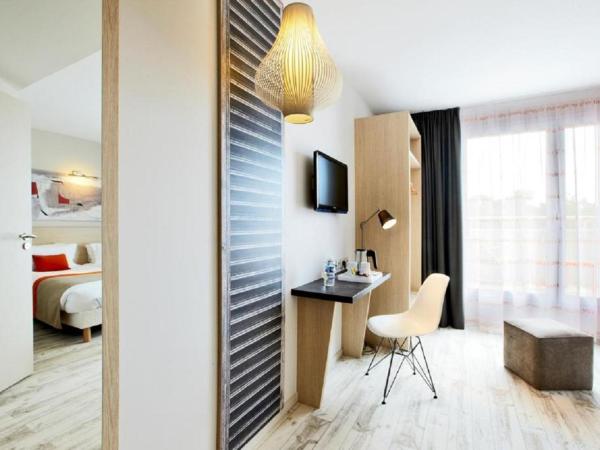 Kyriad Prestige Vannes Centre-Palais des Arts : photo 2 de la chambre chambre double supérieure