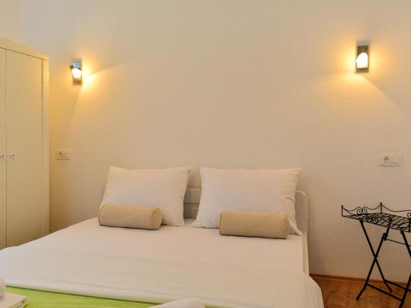 Golden B&B : photo 2 de la chambre chambre double deluxe avec balcon - vue sur mer