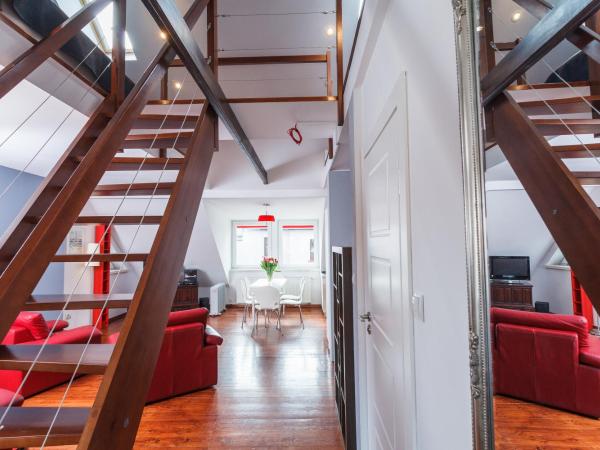 Hotel Czarna Róża : photo 10 de la chambre suite en duplex