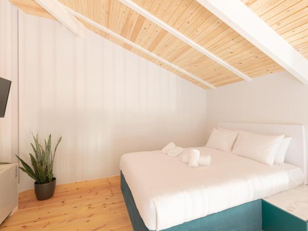 Ether Loft Suites : photo 4 de la chambre suite loft junior - loft couleur eau