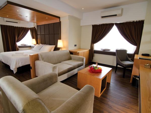 C'haya Hotel : photo 7 de la chambre suite lit king-size